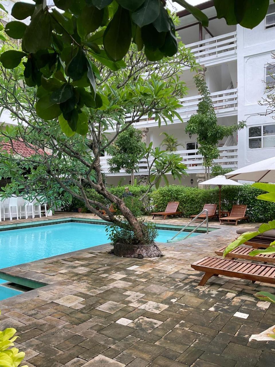 Hotel Sari Bunga Legian  Bagian luar foto