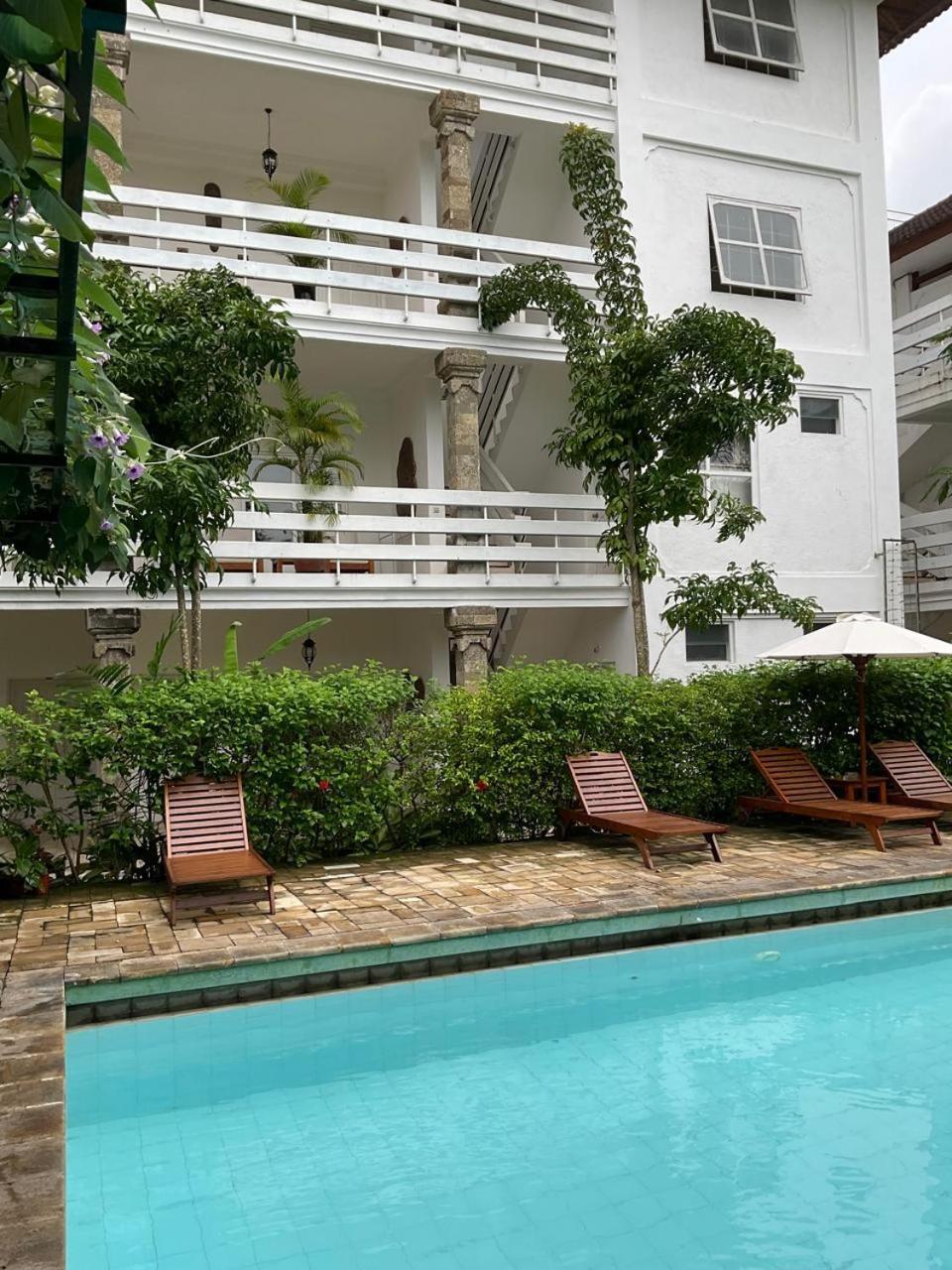 Hotel Sari Bunga Legian  Bagian luar foto