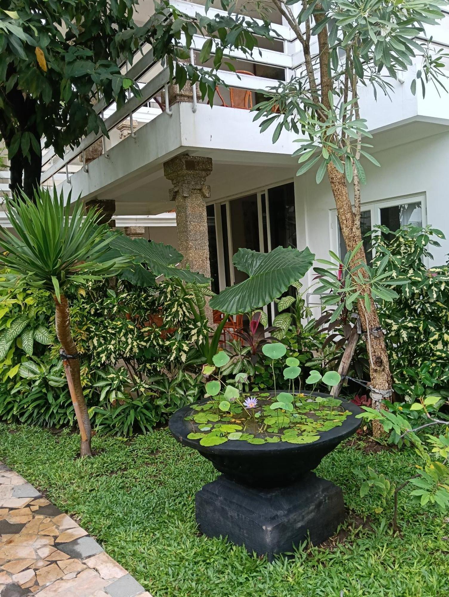 Hotel Sari Bunga Legian  Bagian luar foto